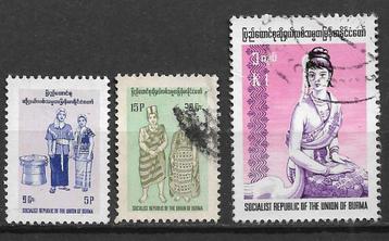 Burma Myanmar 1974 Traditionele klederdracht beschikbaar voor biedingen