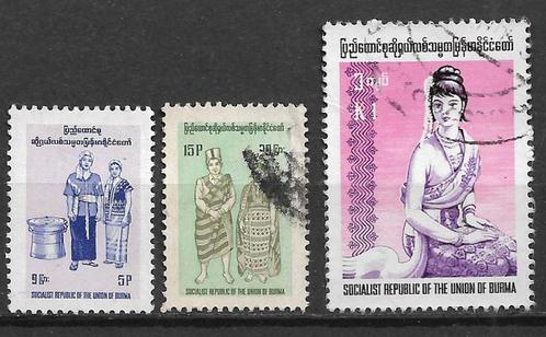 Burma Myanmar 1974 Traditionele klederdracht, Postzegels en Munten, Postzegels | Azië, Gestempeld, Zuidoost-Azië, Verzenden