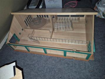 Grote houten boerderij ligboxstal kids globe 1:32 schleich beschikbaar voor biedingen