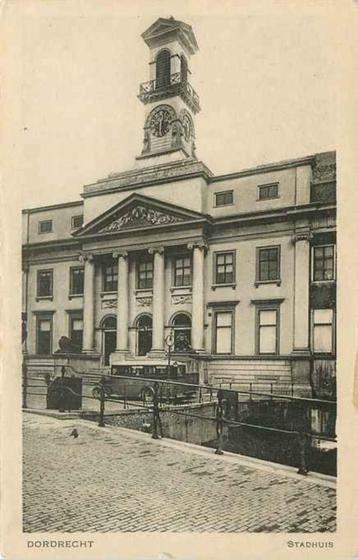 (301-027-039) Dordrecht Stadhuis beschikbaar voor biedingen