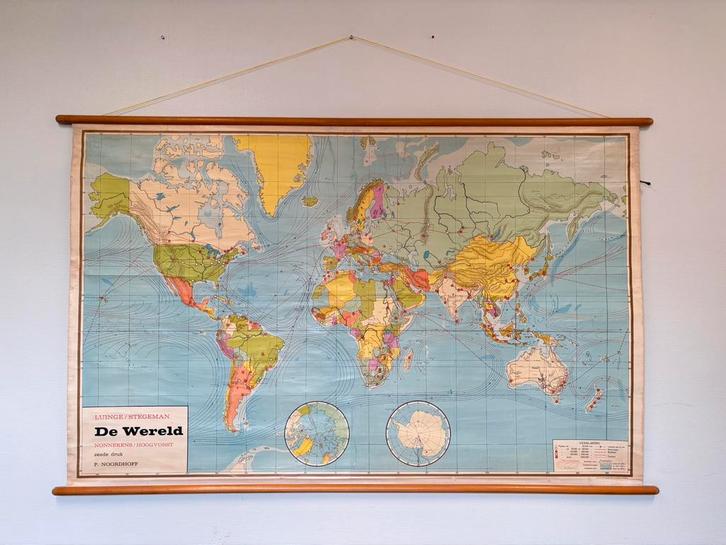 Oude schoolkaart De Wereld – Luinge / Stegeman P. Noordhoff, Antiek en Kunst, Antiek | Schoolplaten, Aardrijkskunde, Ophalen
