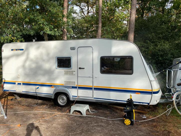 Mooie Wilk Safari 560 (5 persoons, incl voortent), Caravans en Kamperen, Caravans, Particulier, tot en met 6, 1000 - 1250 kg, Treinzit