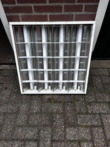 Tl bak verlichting 63 x 63 cm 6 stuks €7,50 per stuk beschikbaar voor biedingen