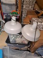 2 Lichtgrijze VT Wonen Hanglampen, Huis en Inrichting, Ophalen of Verzenden