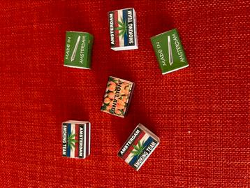 Mini lucifers maches uit 2014 beschikbaar voor biedingen