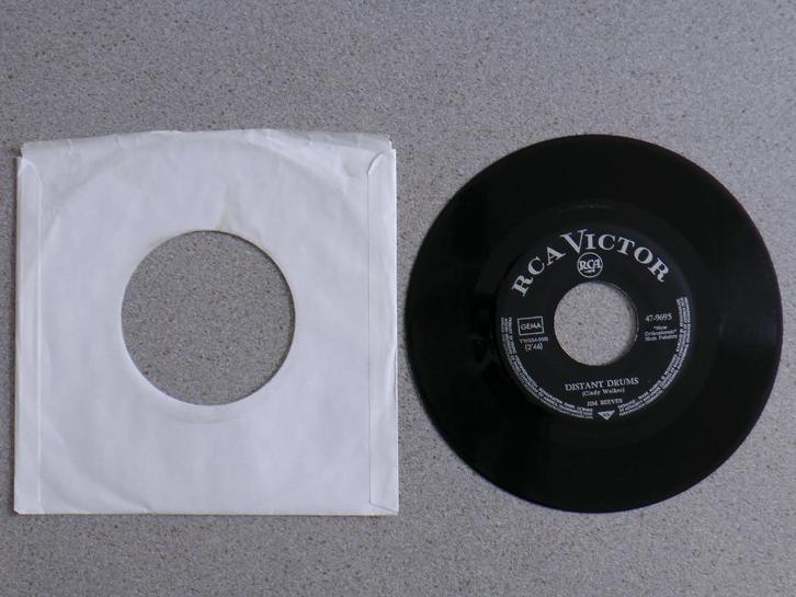 Jim Reeves - Distant drums VINYL SINGLE, Cd's en Dvd's, Vinyl Singles, Gebruikt, Single, Pop, 7 inch, Ophalen of Verzenden