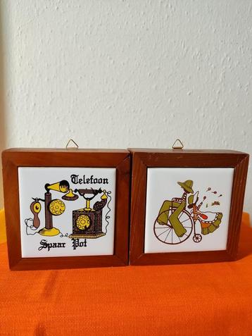 Twee leuke vintage telefoonspaarpotten jaren 70 beschikbaar voor biedingen