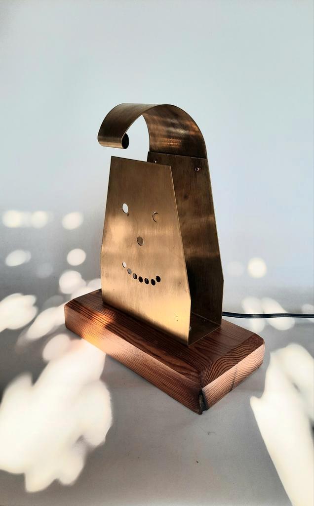 Aparte tafellamp hout koper one of a kind,lees beschrijving, Antiek en Kunst, Antiek | Kantoor en Zakelijk, Ophalen of Verzenden