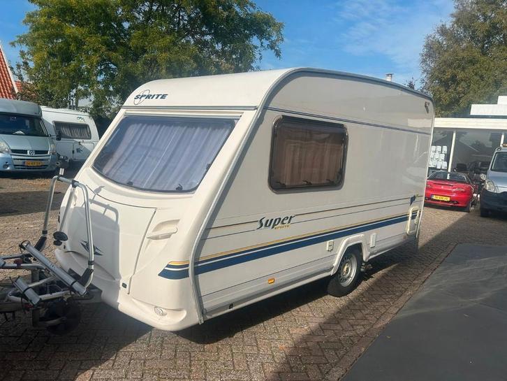 Sprite super 390 bj 2000 met mover en voortent, Caravans en Kamperen, Caravans, Particulier, tot en met 2, 750 - 1000 kg, Treinzit
