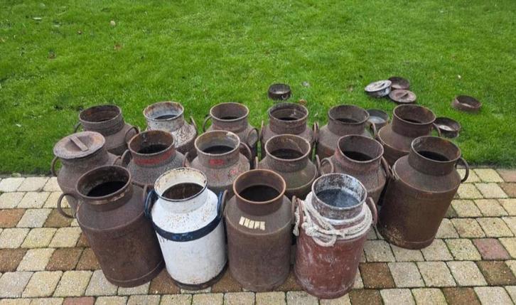 Melkbus / melkbussen te koop, Hobby en Vrije tijd, Overige Hobby en Vrije tijd, Zo goed als nieuw, Ophalen