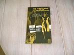 Mignon G. Eberhart - De vrouw op de achtergrond, Boeken, Ophalen of Verzenden, Gelezen, Mignon G. Eberhart