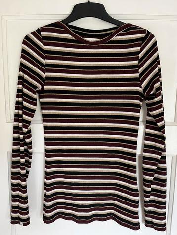 Bien bleu met Glitter truitje maat L maar valt als M beschikbaar voor biedingen