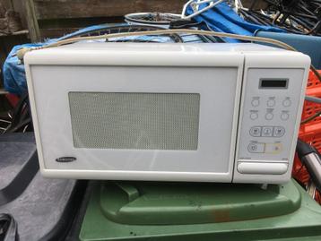 Nog een mooie magnetron, werk goed, voor weinig, interesse beschikbaar voor biedingen