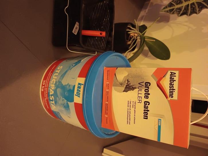 Gratis afhalen Kmauf stucpasta, Alabastine gatenvuller, Doe-het-zelf en Verbouw, Overige Doe-het-zelf en Verbouw, Gebruikt, Ophalen