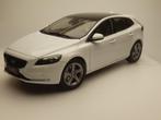 1:18 Paudi Volvo V40 2016, Kleur: Wit NIEUW!, Hobby en Vrije tijd, Modelauto's | 1:18, Overige merken, Auto, ., Nieuw