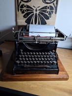 Olivetti Antieke typemachine, Antiek en Kunst, Ophalen
