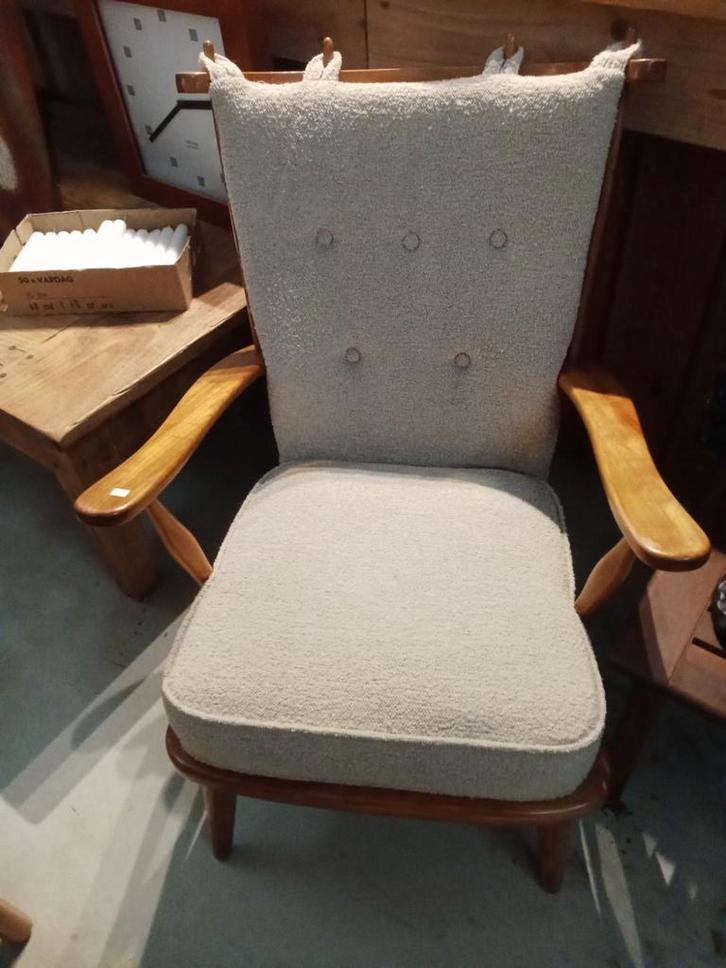 Vintage Spijlen Stoel met Armleuningen, Antiek en Kunst, Antiek | Meubels | Stoelen en Banken, Ophalen of Verzenden