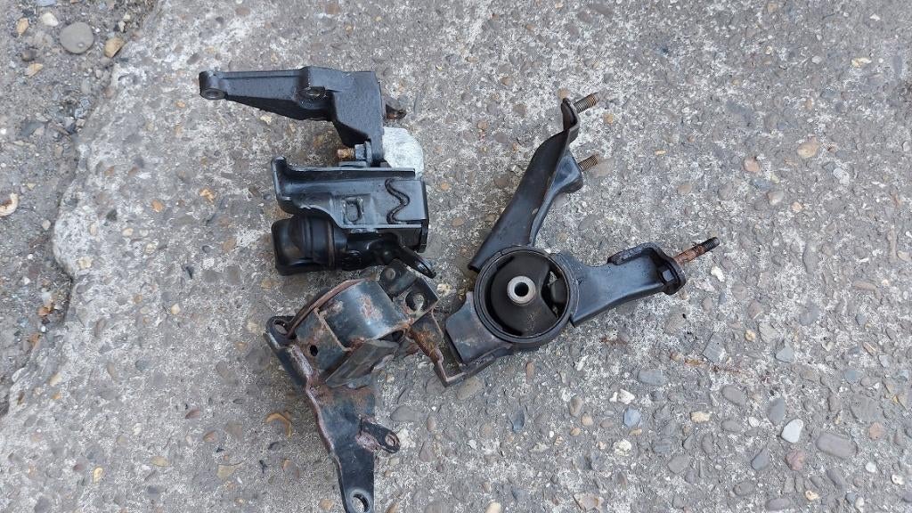 Motorblok versnellingsbak steun 1800i Corolla Verso 2007, Ophalen of Verzenden