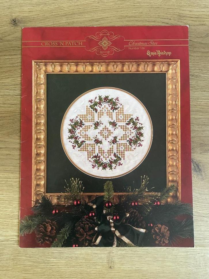3 Hardanger patroonboekjes van Cross 'n Patch (vaste prijs), Hobby en Vrije tijd, Borduren en Borduurmachines, Zo goed als nieuw