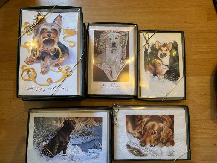 Partij 46 pakjes kerstkaarten - honden - dieren etc., Diversen, Kerst, Nieuw, Ophalen of Verzenden