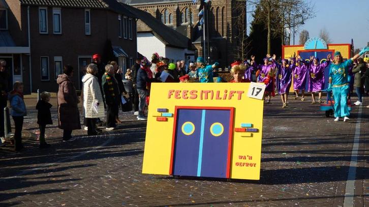 Loopgroep carnaval FEES(T)LIFT, Kleding | Dames, Carnavalskleding en Feestkleding, Carnaval, Ophalen