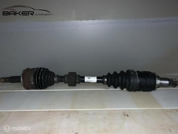 Aandrijfas linksvoor Toyota Auris II ('12-'19) 4342002A60C beschikbaar voor biedingen