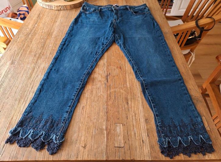 Blauwe spijkerbroek met aparte broekspijpen Cassis maat  48, Kleding | Dames, Spijkerbroeken en Jeans, Zo goed als nieuw, Overige jeansmaten