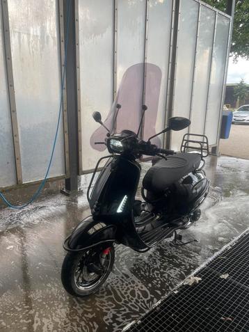 Vespa Sprint E5 45km beschikbaar voor biedingen