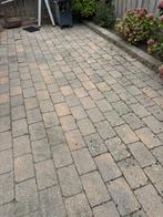 Gratis op te halen; zelf eruit halen. Ca 50 mtr2., Tuin en Terras, Tegels en Klinkers, Ophalen, Klinkers, Zo goed als nieuw, 10 m² of meer