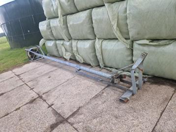 Mestmixer met omkeerkast beschikbaar voor biedingen
