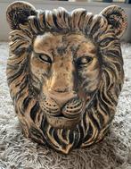 Bloempot in de vorm van een leeuwenkop, Ophalen of Verzenden, Nieuw, Overige materialen, Dierenbeeld