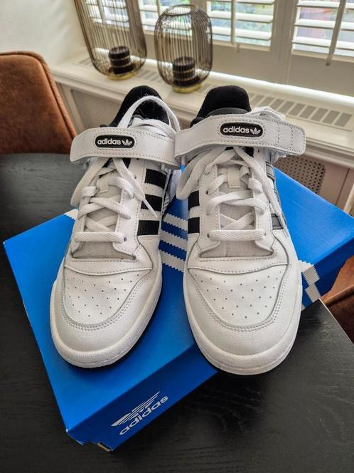ADIDAS Forum low maat 41,5 zwart wit ZGAN sneakers gympen, Kleding | Dames, Schoenen, Zo goed als nieuw, Sneakers of Gympen, Wit