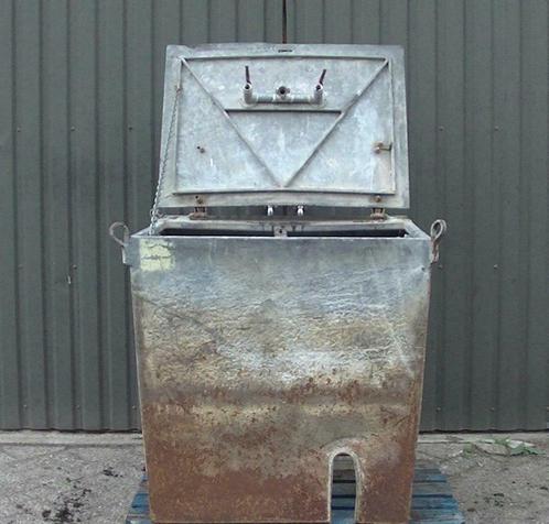 💥 Bouwput / put / waterput / water-meter-put / stroom-kast, Doe-het-zelf en Verbouw, Hang- en Sluitwerk, Gebruikt, Ophalen