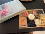 Vintage doosje met oude kralen, Antiek en Kunst, Curiosa en Brocante, Ophalen of Verzenden