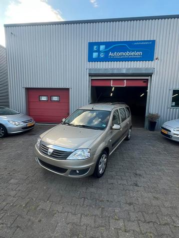 Dacia Logan 1.6 16V MCV 77KW 7P 2010 Grijs beschikbaar voor biedingen
