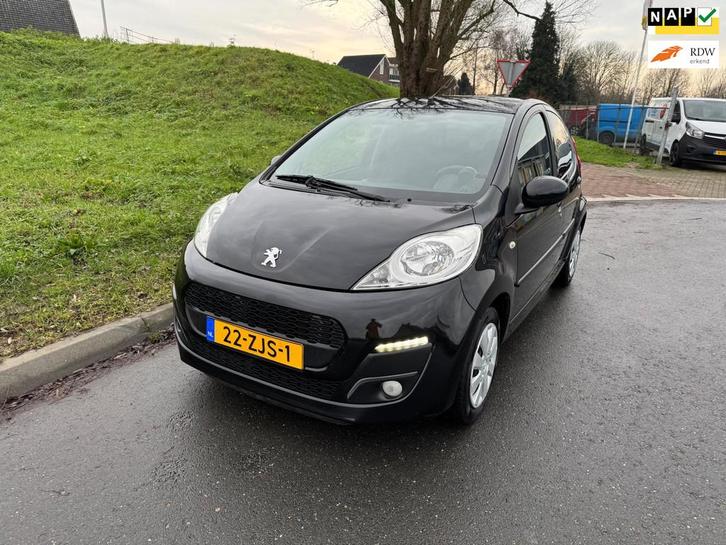 Peugeot 107 1.0 Envy Dec 2012 Airco Elek pakket Led, Auto's, Peugeot, Particulier, Te koop, ABS, Airbags, Airconditioning, Centrale vergrendeling