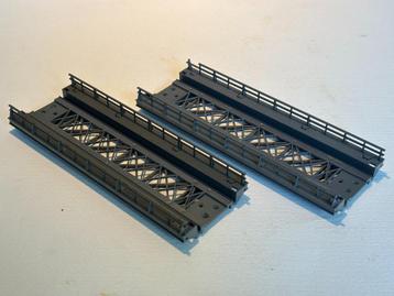 2 Märklin 7268 kunststof opritten recht voor M en K rails beschikbaar voor biedingen