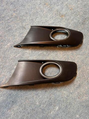 Set mistlamp grille kappen chroom VW Caddy MK3 GP beschikbaar voor biedingen