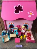 Houten Poppenhuis met Huisraad & Poppetjes, Ophalen of Verzenden, Gebruikt, Poppenhuis