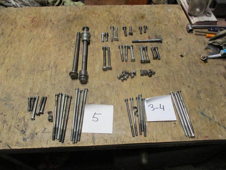 Zundapp Ribe Verma en Verbus bouten schroeven in div maten, Fietsen en Brommers, Brommeronderdelen | Zundapp, Gebruikt, Overige typen