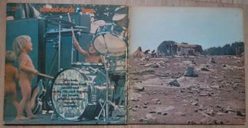 Woodstock two, 2 lp's in 3 slag hoes beschikbaar voor biedingen