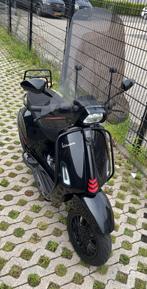 Vespa sprint full optie, Fietsen en Brommers, Scooters | Vespa, Ophalen, Maximaal 45 km/u, Vespa S, Zo goed als nieuw