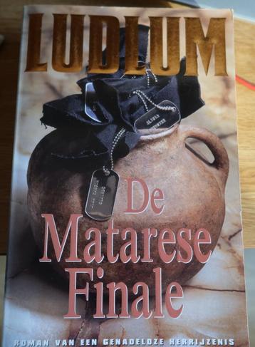 Een TIENtal boeken van Robert Ludlum beschikbaar voor biedingen