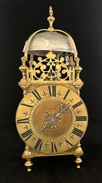 Super mooie Franse lantaarnklok. beschikbaar voor biedingen