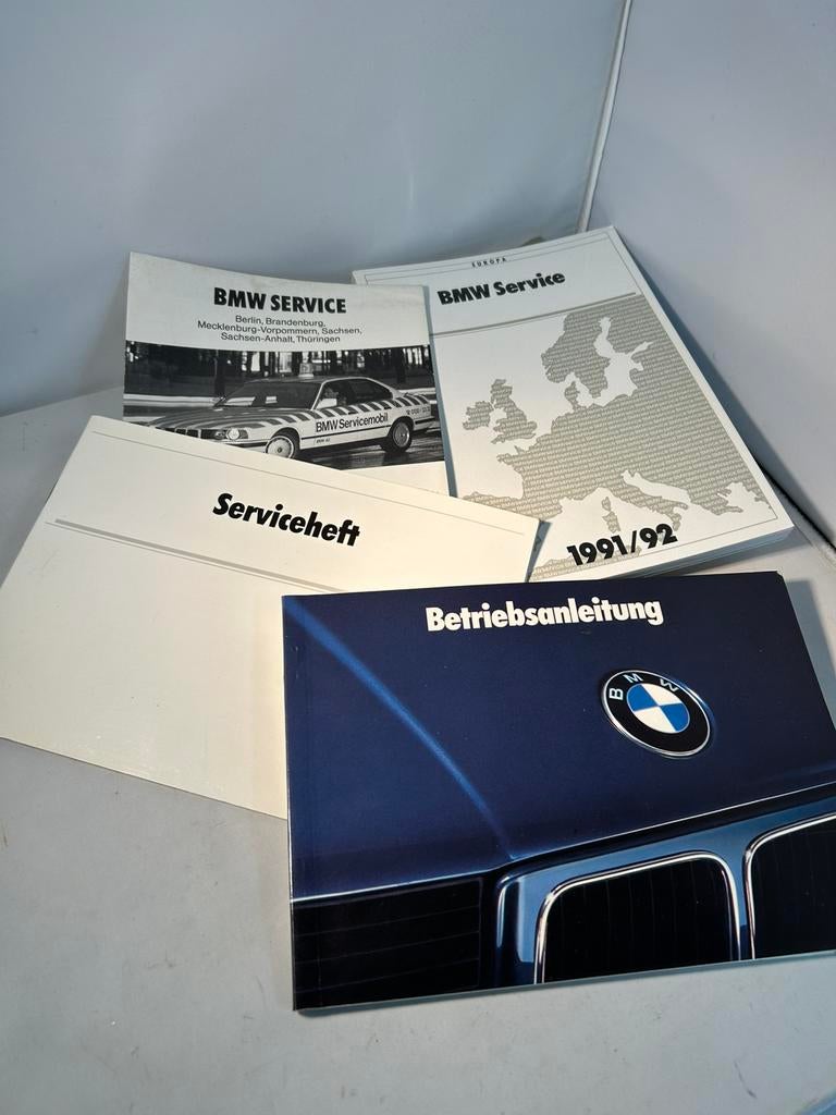 Boekjes voor BMW 5 serie. E34., Auto diversen, Handleidingen en Instructieboekjes, Ophalen of Verzenden