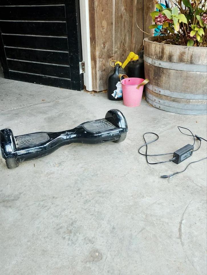 Gebruikt hoverboard met lader, Kinderen en Baby's, Speelgoed | Buiten | Accuvoertuigen, Gebruikt, Ophalen