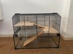 Hamster kooi + toebehoren, Dieren en Toebehoren, Knaagdieren en Konijnen | Hokken en Kooien, Kooi, Minder dan 75 cm, Zo goed als nieuw