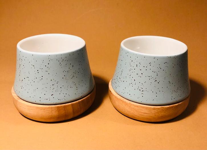 Twee waxinelichthouders, theelichthouders, keramiek op hout, Huis en Inrichting, Woonaccessoires | Kandelaars en Kaarsen, Zo goed als nieuw