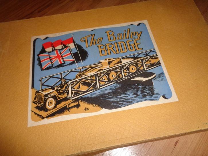 Bailey Bridge Victory Toys 1945 bevrijding, Verzamelen, Militaria | Tweede Wereldoorlog, Boek of Tijdschrift, Nederland, Verzenden