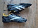 Adidas binnen voetbal schoenen, maat 35, Ophalen of Verzenden, Gebruikt, Jongen of Meisje, Schoenen